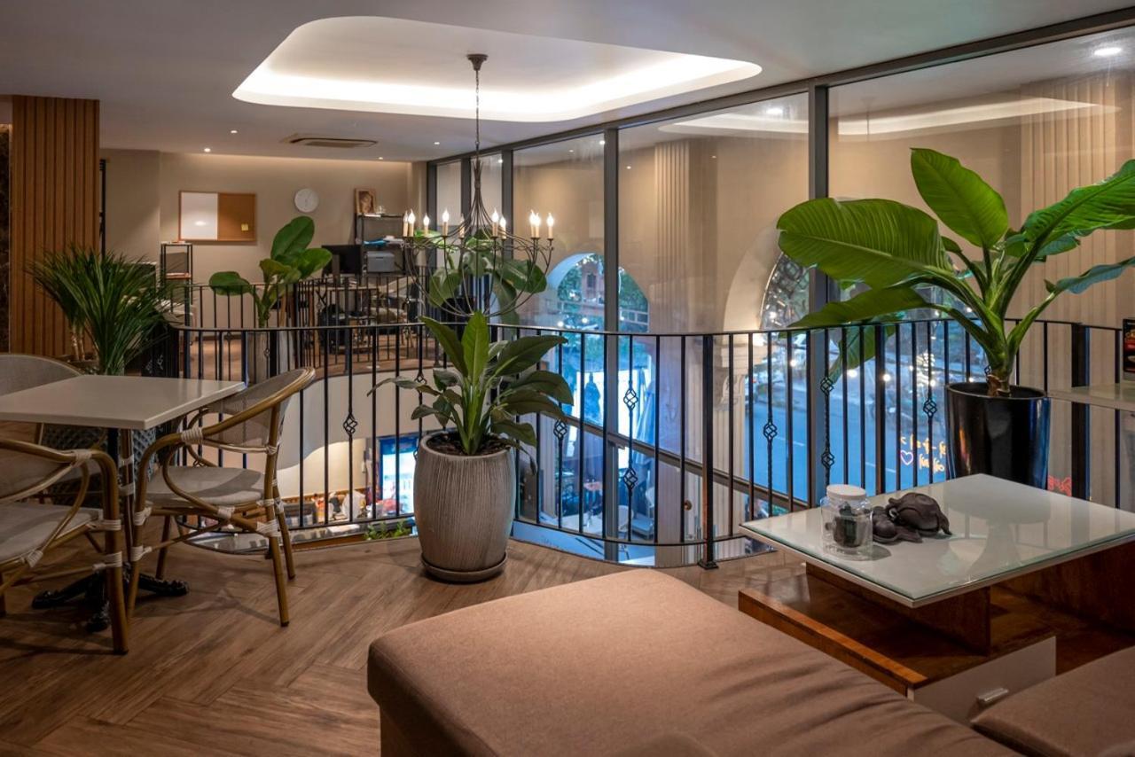 Thao Trang Laluxe Hotel Phu My Hung Ho Či Minovo Město Exteriér fotografie